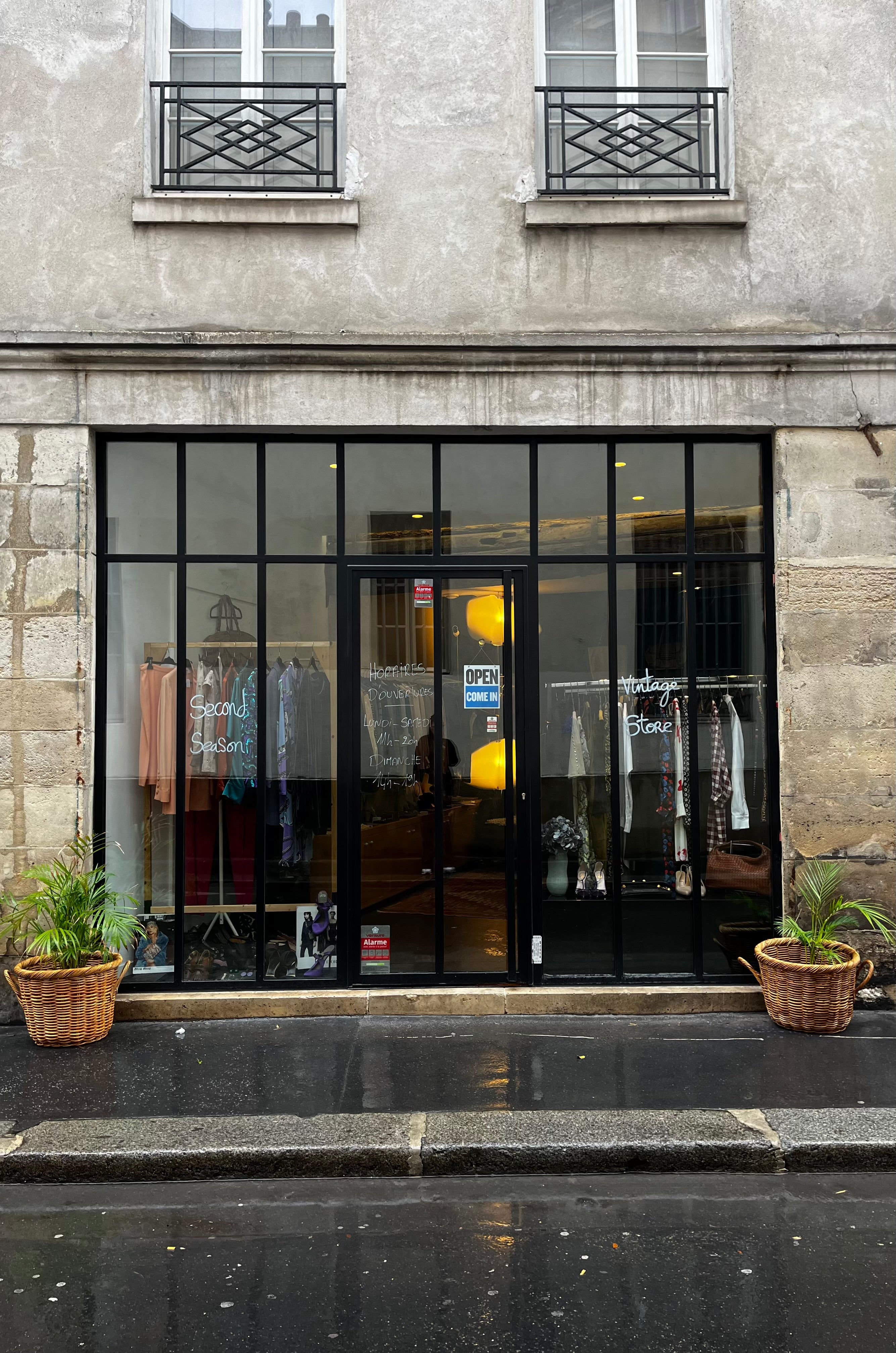 Private shopping session at Second Season Paris